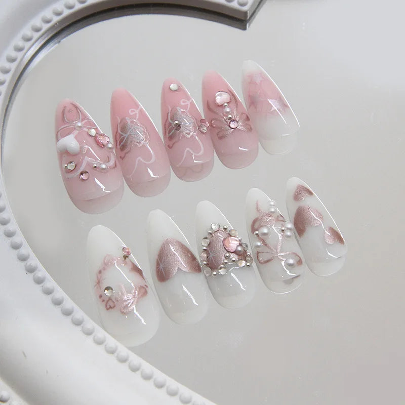 Unhas Postiças 24pcs Rosa Amêndoa com Laços, Corações e Pérolas – Press On Nail Estilo Coreano