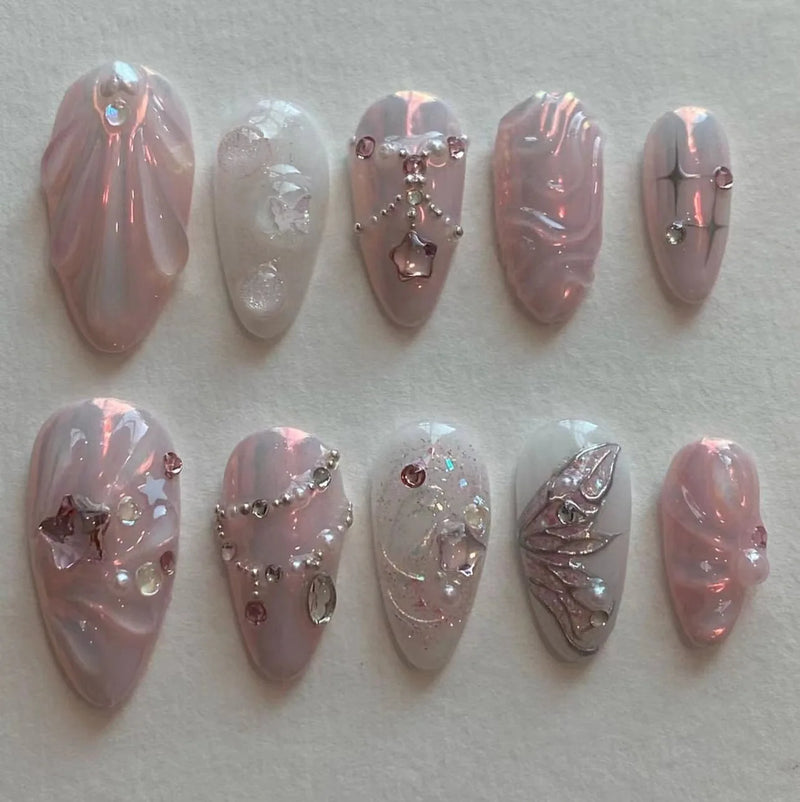 Unhas Postiças 24pcs Rosa Amêndoa com Laços, Corações e Pérolas – Press On Nail Estilo Coreano