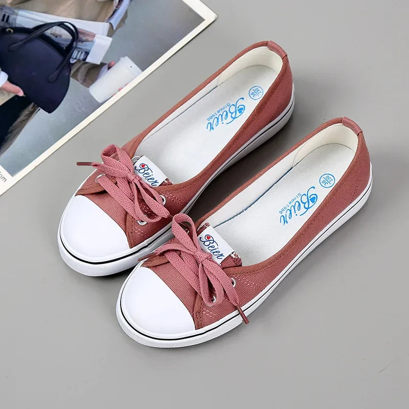 Tênis Feminino Casual de Lona Branco Slip-On Leve e Confortável
