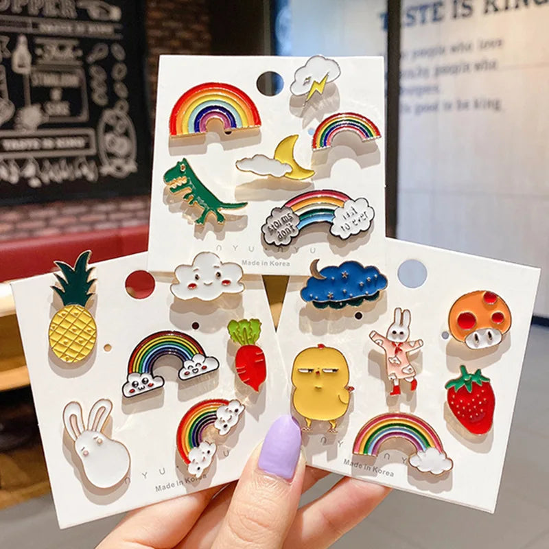 Pins de Esmalte Sortidos 10-100 Unid. – Plantas, Animais e Frutas para Mochila, Roupas e Chapéus