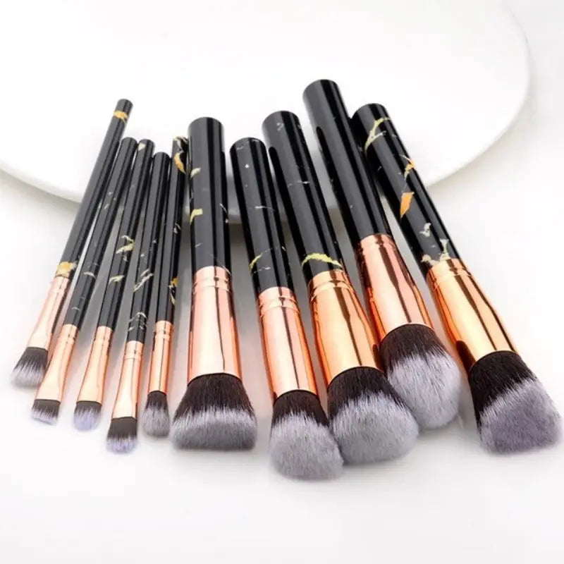 Kit 10 Pincéis de Maquiagem Profissional – Fundação, Blush, Sombra e Esfumar