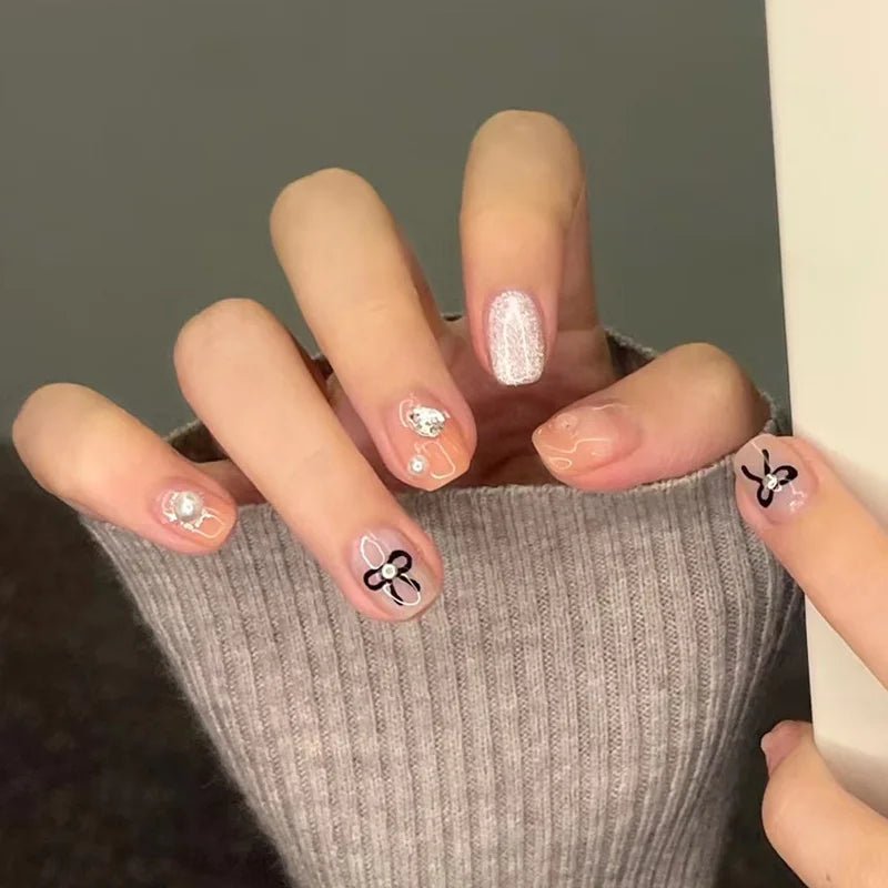 Decalques Kawaii Coreanos para Unhas, INS White & Black