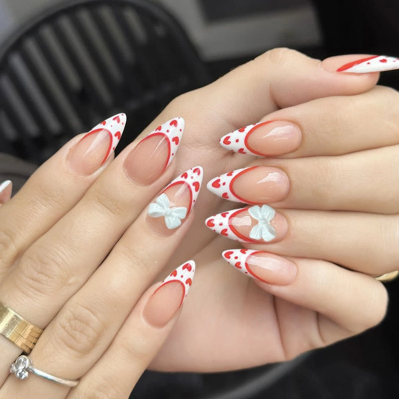 Unhas Postiças 24pcs Rosa Amêndoa com Laços, Corações e Pérolas – Press On Nail Estilo Coreano